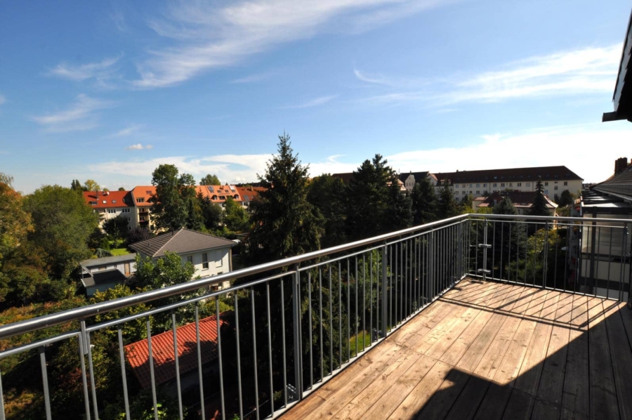 Wertvolle Kapitalanlage in Gohlis - Ausblick von der Terrasse