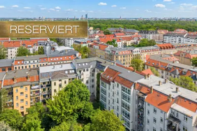 RESERVIERT: Zwei Wohnungen – ein großzügiges Zuhause in Leipzig-Schleußig, 04229 Leipzig, Dachgeschosswohnung