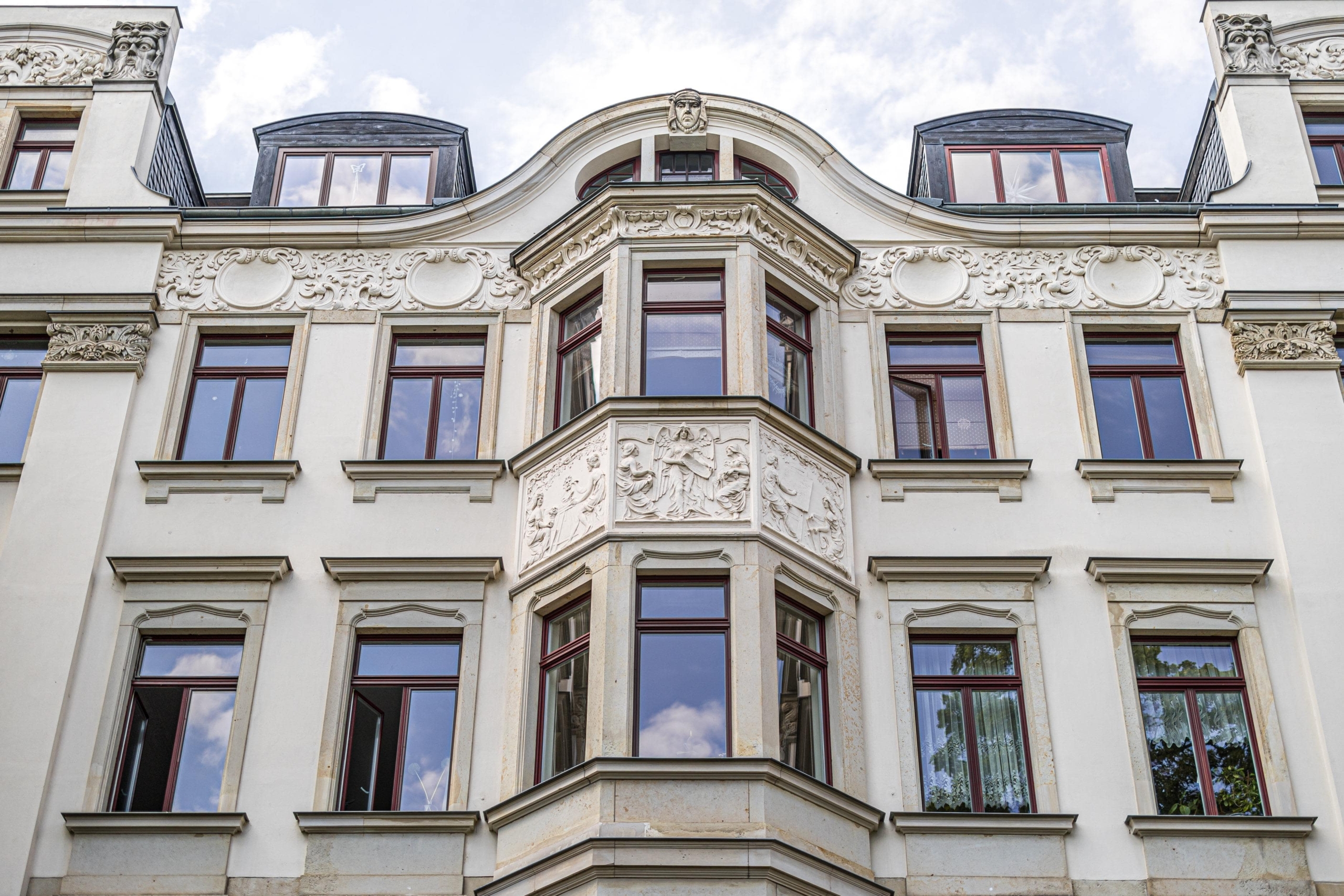 VERKAUFT: Die Weiße Elster und den Park im Blick - Leipzig - Plagwitz | Blick zum Dachgeschoss