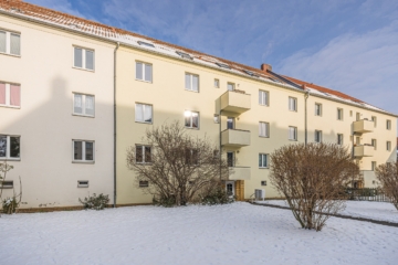 Eigentumswohnung | Blick zum Gebäude - NEU: Kompakt, gut geschnitten und nachhaltig vermietet