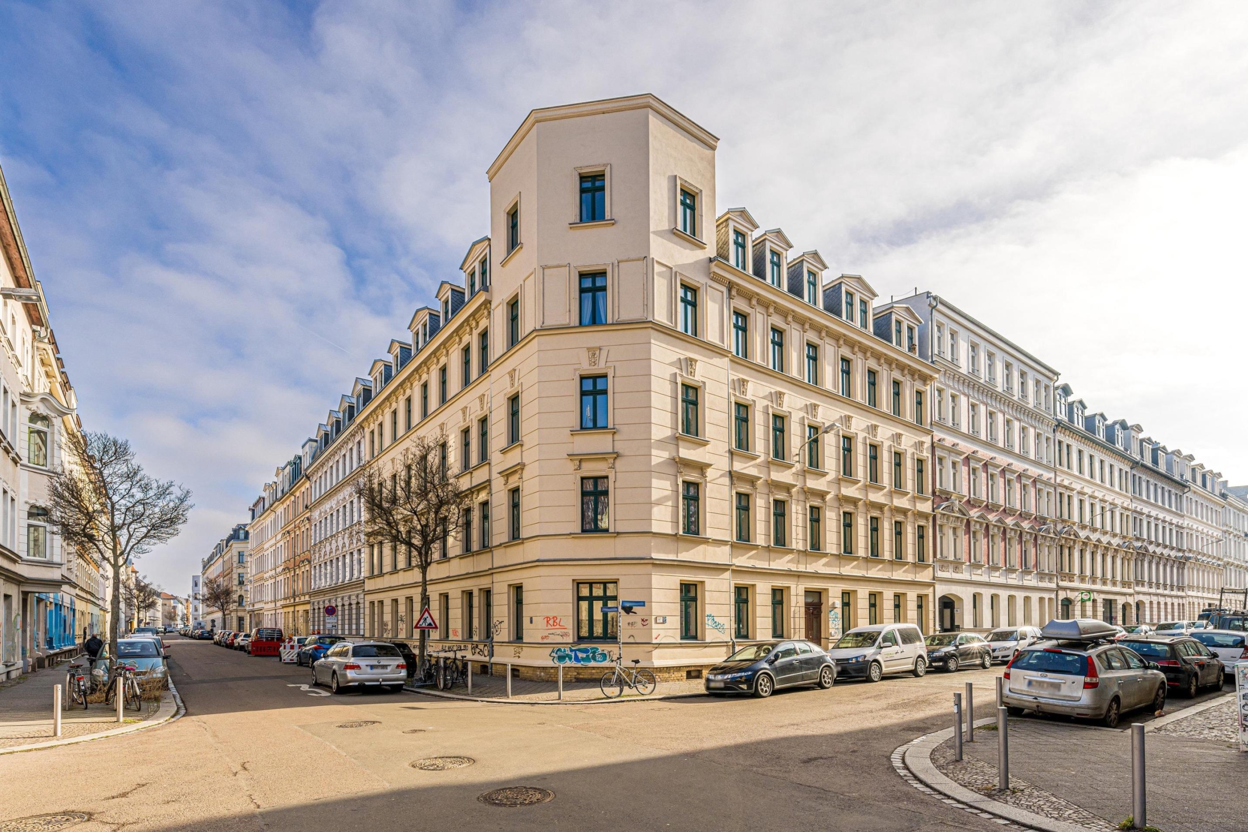Erstbezug – Ihr Lieblingsplatz am Karl-Heine-Kanal - Leipzig - Lindenau | Blick zum Gebäude