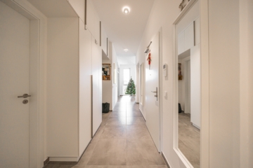 Eigentumswohnung | Diele - NEU: ☀️ Licht, Ruhe, Weitblick – hochwertige Neubauwohnung auf ganzer Etage