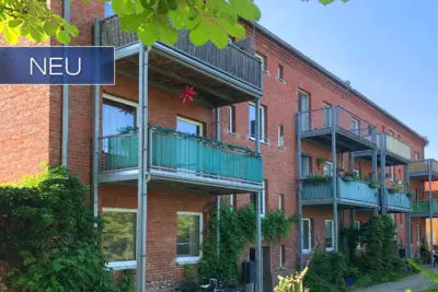 NEU: Renovierte 2-Raum-Wohnung mit gemütlicher Wohnküche, Balkon und Tageslichtbad!, 04420 Markranstädt, Etagenwohnung