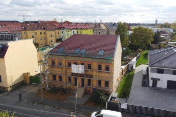 Leipzig - Lindenthal | Fassade - Straßenseite (11/2023) - Symbiose aus Geschichte und modernstem Wohnkomfort