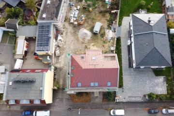 Leipzig - Lindenthal | Blick auf das Haus (11/2023) - Symbiose aus Geschichte und modernstem Wohnkomfort