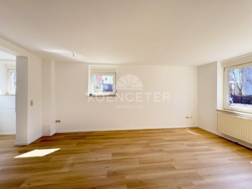 Borna | Wohnzimmer - NEU: Frisch renovierte Wohnung für Singles und Pärchen!