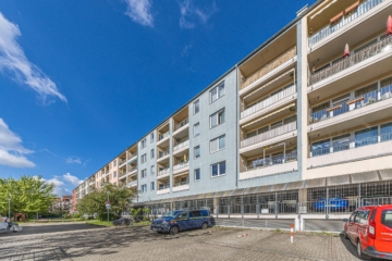 Leipzig - Plagwitz | Hofseite mit Balkonen/Loggien - VERKAUFT: Ein Platz für Sonnenanbeter in Plagwitz