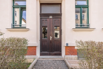 Eigentumswohnung | Hauseingang - NEU: Kapitalanlage mit Balkon im Bülowviertel