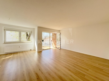 Borna | Wohnzimmer - NEU: Modern und gemütlich – Ihre Traumwohnung mit eleganter Einbauküche.