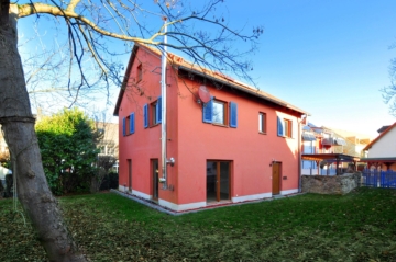 Einfamilienhaus | Gartenseite - NEU: Sonnige Aussichten inklusive – Ihr neues Zuhause am Cospudener See