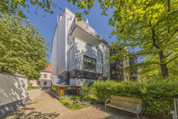 Leipzig - Altlindenau | Gartenseite - BALD BEZUGSFREI: Ankommen. Aufatmen. Zuhause sein.