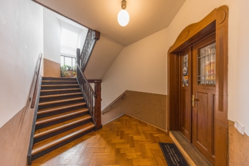 Leipzig - Gohlis | Treppenaufgang - NEU: Urbane Lage – Wohnraum, der bleibt.