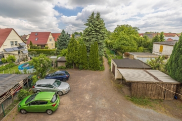 Leipzig - Engelsdorf | Blick auf die Stellplätze - VERKAUFT: Solide Kapitalanlage mit Entwicklungspotenzial