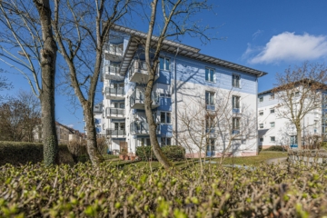 NEU: Bezugsfreie, frisch renovierte Wohnung in Kleinzschocher., 04229 Leipzig, Dachgeschosswohnung