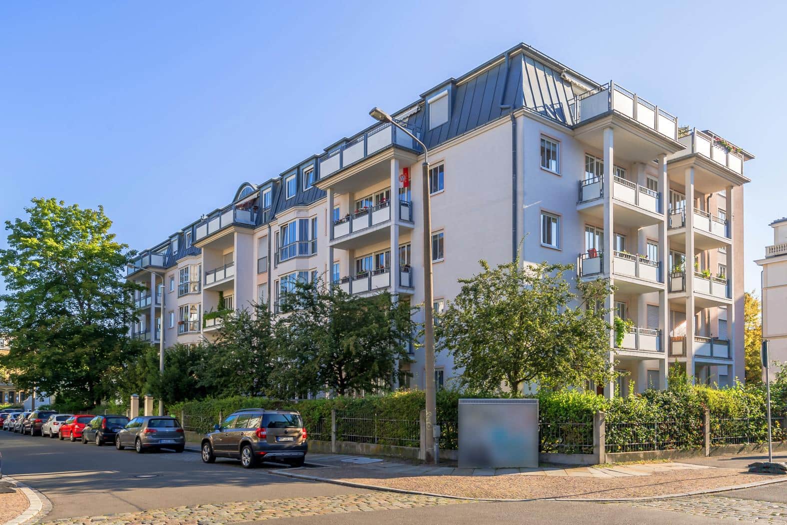 3-Zimmerwohnung mit Balkon und Lift - Außenansicht Fassade