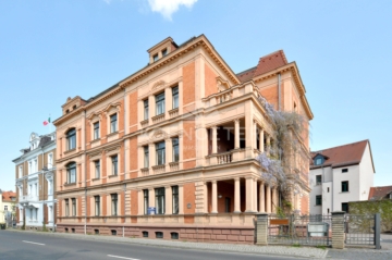 Grimma b. Leipzig |Fassade - NEU: Büroeinheit in Grimmaer Villa!