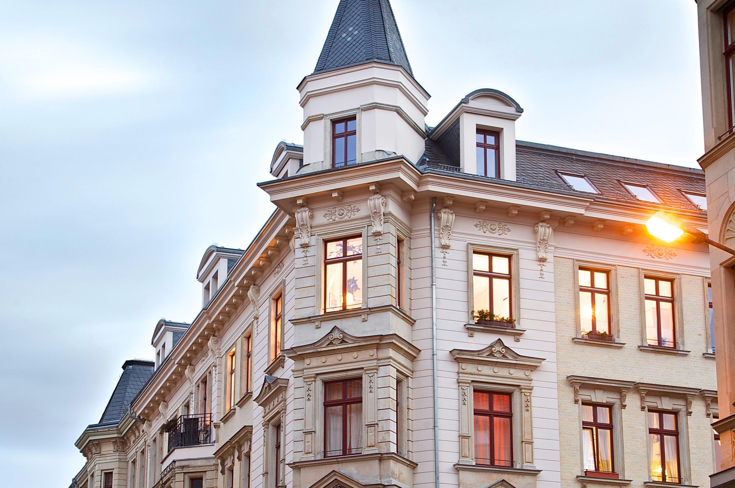 Gepflegte Wohnung im Zentrum-Nordwest, mit Erker! - Funkenburgstraße | Leipzig